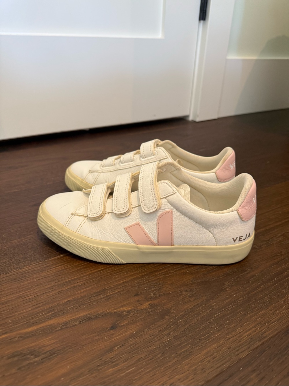 Veja Recife Leather Sneakers